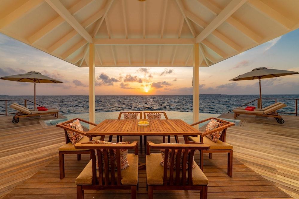 Siyam World Maldives Room Type - Grand Water Pavilion with Pool + Slide (2BR)
