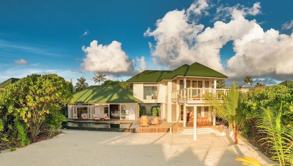 Siyam World Maldives Room Type - Four Bedroom Beach Residence with Pool