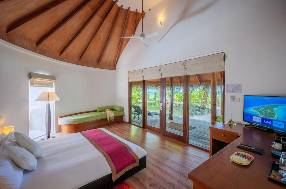 Niva Kuramathi Maldives Room Type - Superior Beach Villa