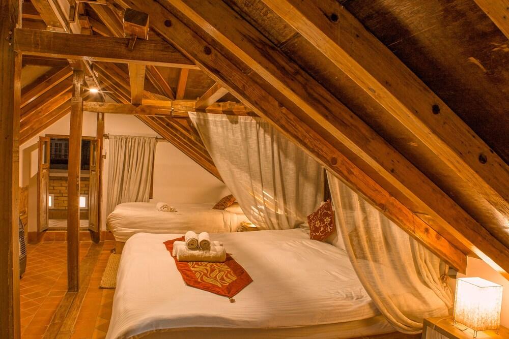 Boutique Heritage Home Room Type - Traditional Room, Terrace, Courtyard View