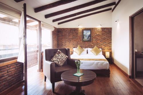Hotel Patan House - Tap to explore photos