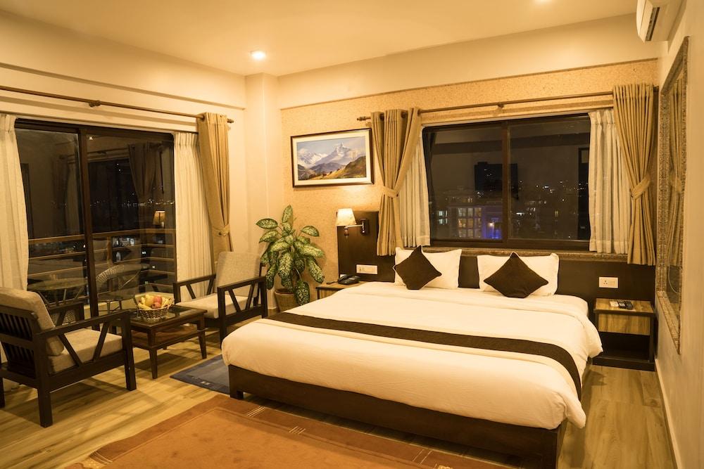 Hotel Shaara Pokhara Room Type - Business Suite