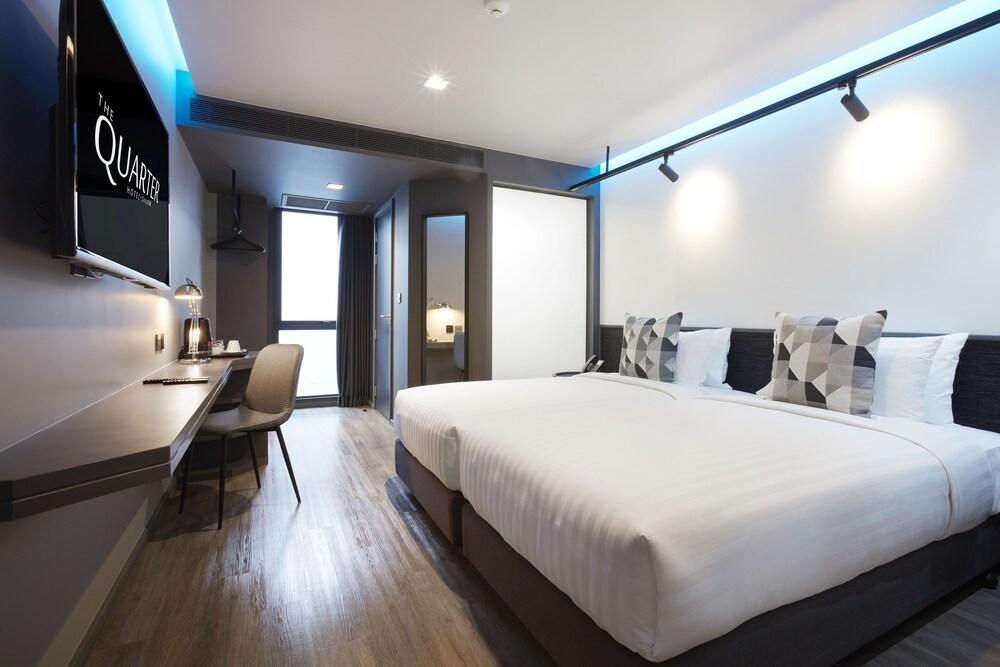 The Quarter Silom By UHG Room Type - Superior Room with Swimming Pool View (2 Adults + 1 Child)