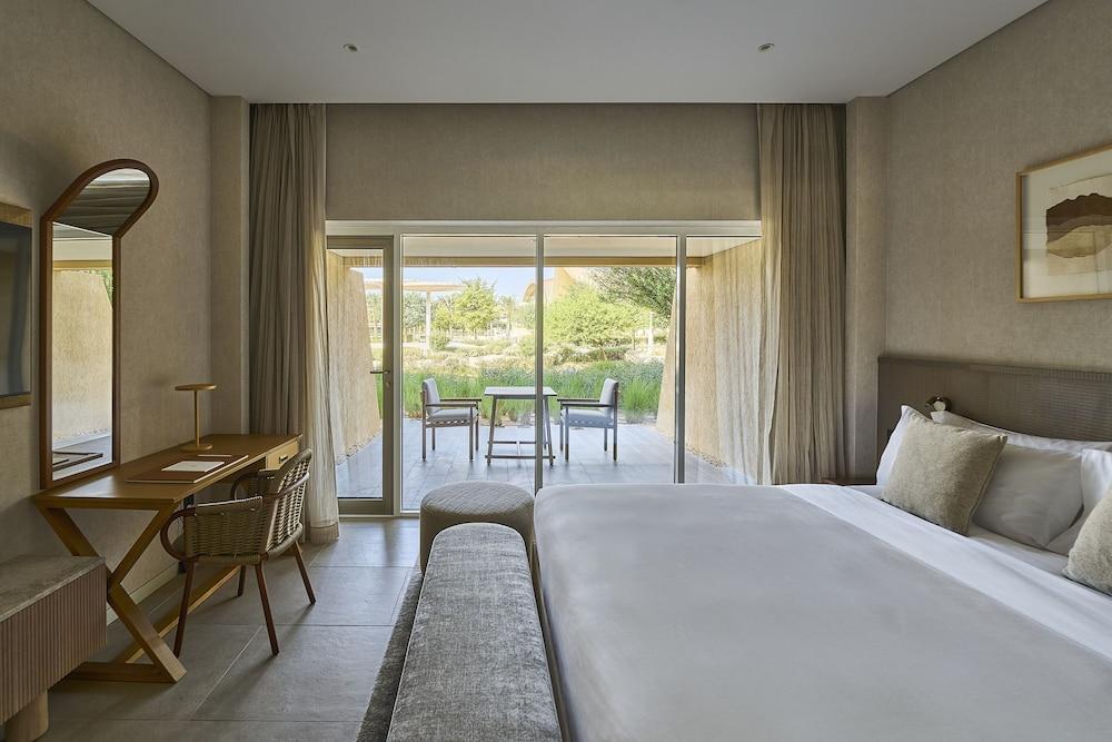 ERTH Abu Dhabi Hotel Room Type - Family Suite