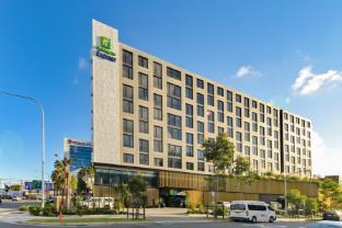 Holiday Inn Express SYDNEY AIRPORT - Tap to explore photos