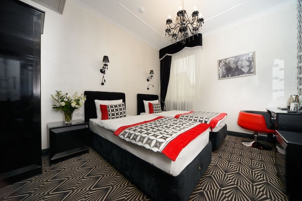 Art Hotel Sofit - Tap to explore photos