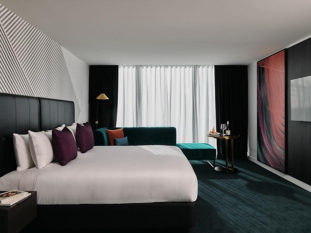 Movenpick Hotel Melbourne On Spencer Room Type - Deluxe Room, 1 King Bed