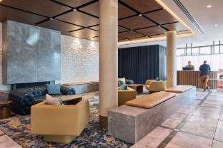 Rydges Ringwood - Tap to explore photos