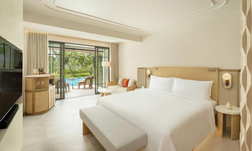 Centara Reserve Samui  Room Type - Deluxe Pool Access