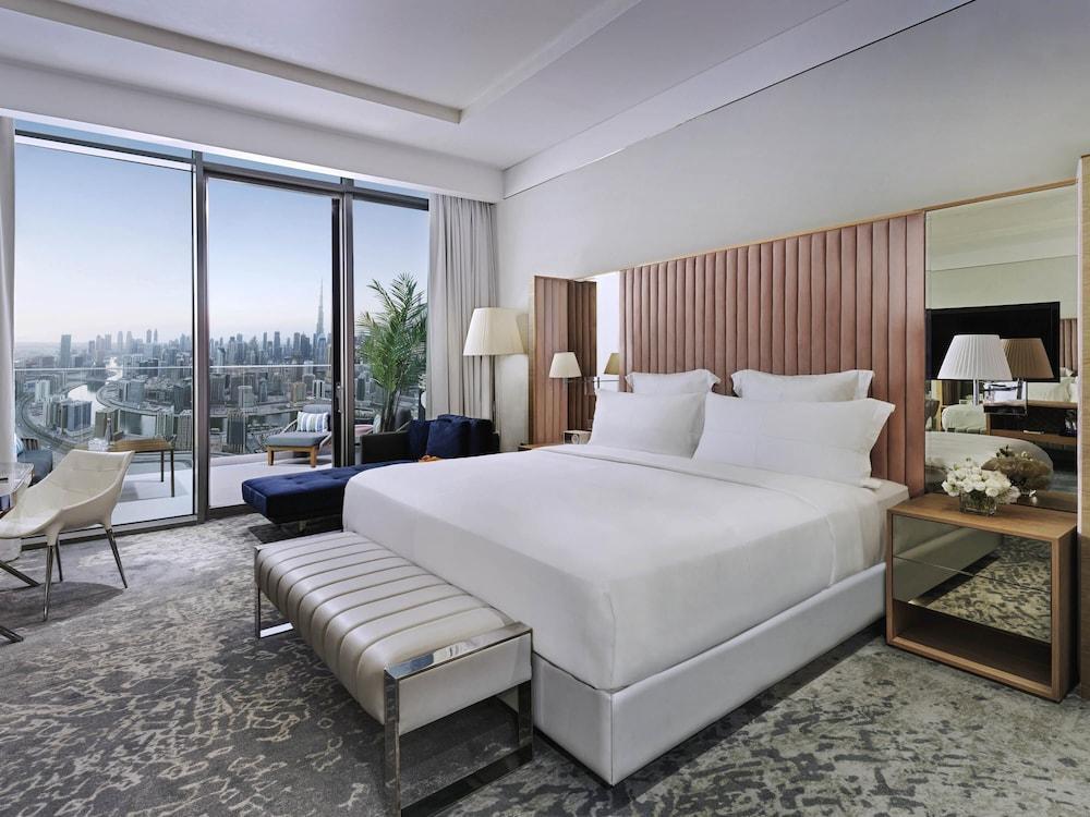 SLS Dubai Hotel Downtown by Accor Room Type - Signature Room, 1 King Bed (Khalifa View)
