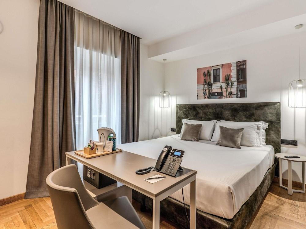 Mercure Roma Centro Termini Room Type - Standard Room, 1 Double or 2 Twin Beds Mercure Roma Centro Termini Room Type - Standard Room, 1 Double or 2 Twin Beds