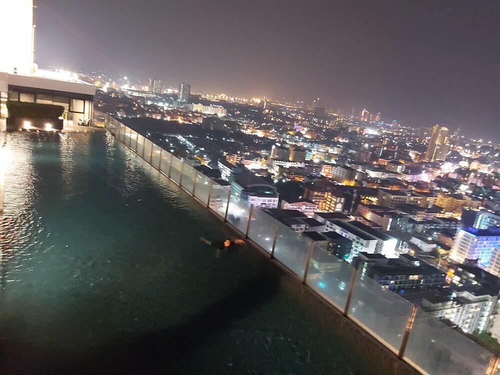 The Base Central Pattaya by Alin