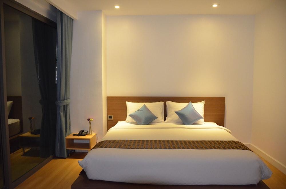 The Scenery City Hotel Room Type - Deluxe Room, Balcony