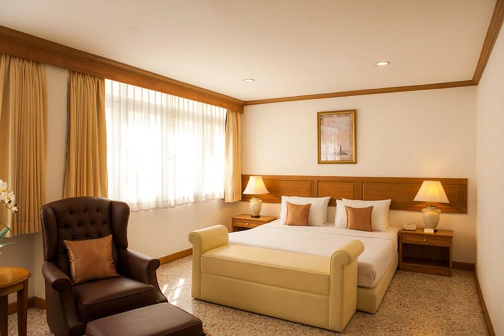 Lido Beach Hotel Pattaya