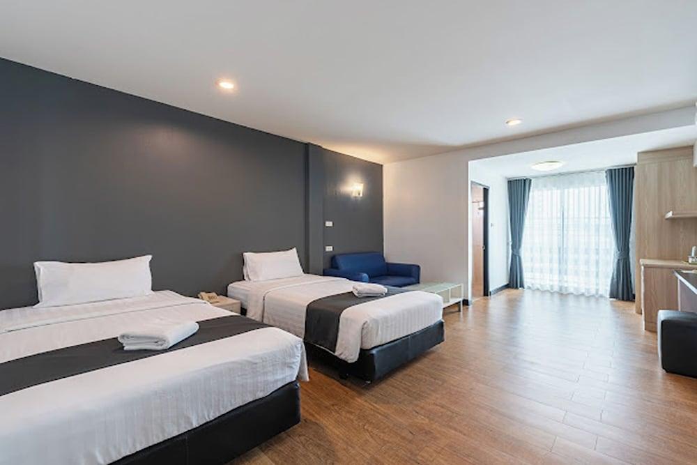 Le Nara Residence Room Type - Superior Twin Room