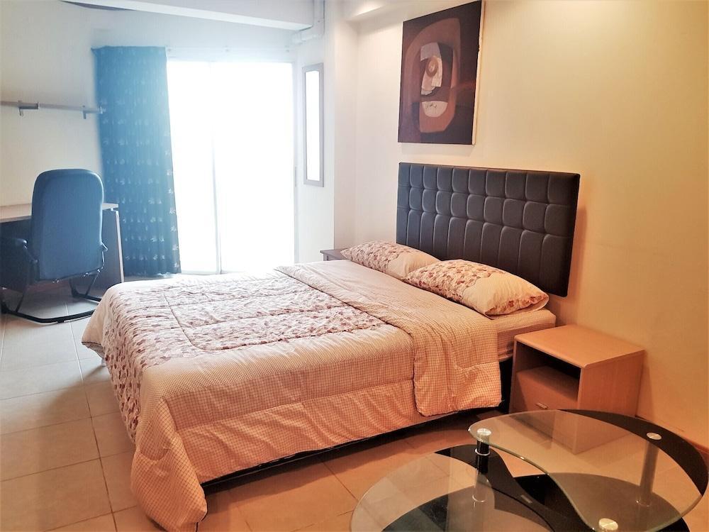 Sea View Studio Jomtien Beach - Tap to explore photos