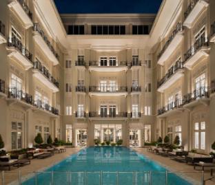 The Grand Mansion Menteng - Tap to explore photos