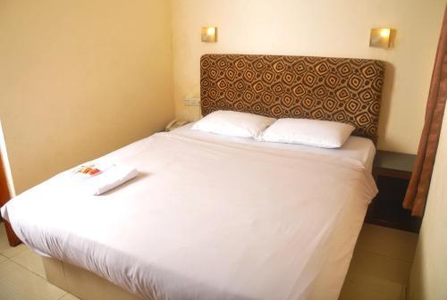 Ams Penthouse Room Type - Superior Double Room