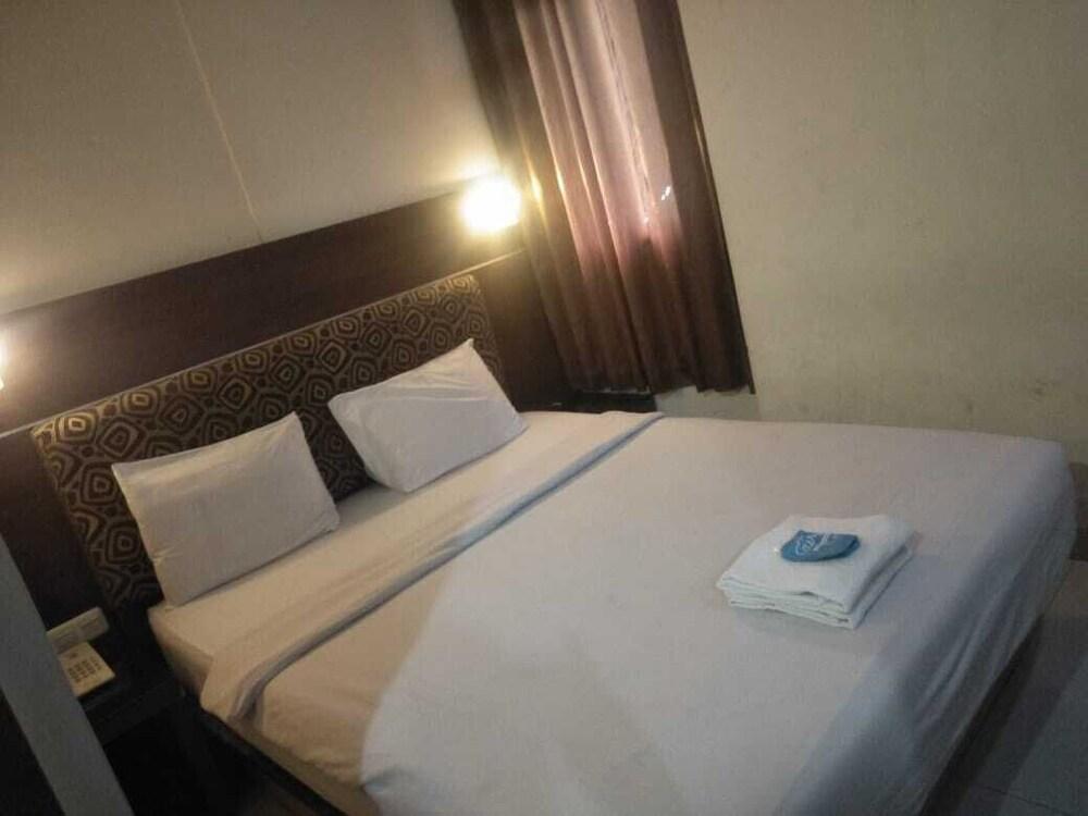 Ams Penthouse Room Type - Superior Room