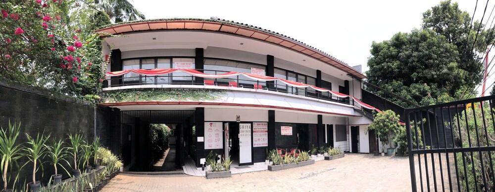 Griya Lebak Bulus - Tap to explore photos