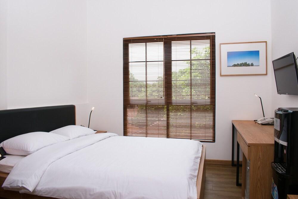 Rumanami Residence Room Type - Standard Double Room