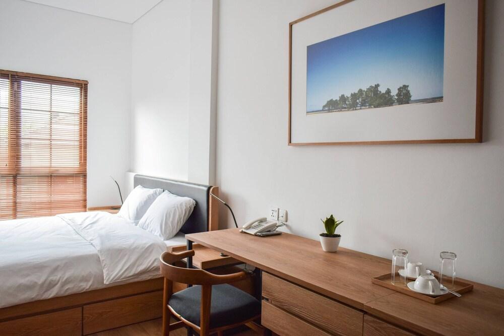 Rumanami Residence Room Type - King Bed Executive