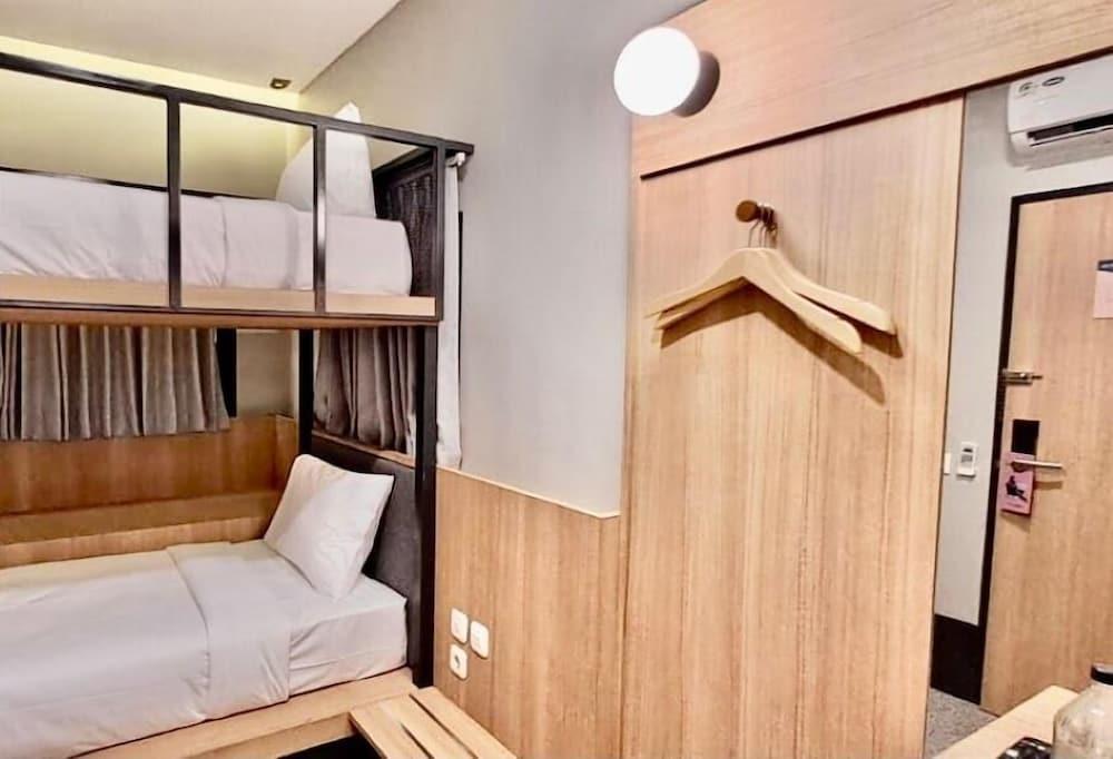 Liberta Hub Blok M Jakarta Room Type - Bunk Bed Room