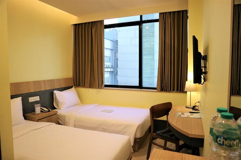 Liberta Hub Blok M Jakarta Room Type - Standard Twin Room