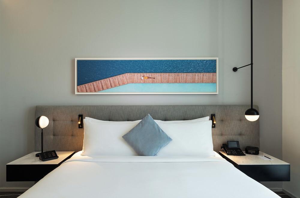 Th8 Palm Dubai Beach Resort Vignette Collection - Tap to explore photos