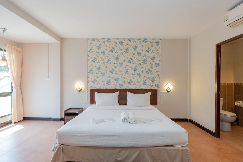 Amarin Hotel Patong Room Type - 2 Connecting Superior Studio with Kitchenette for 4 Amarin Hotel Patong Room Type - 2 Connecting Superior Studio with Kitchenette for 4