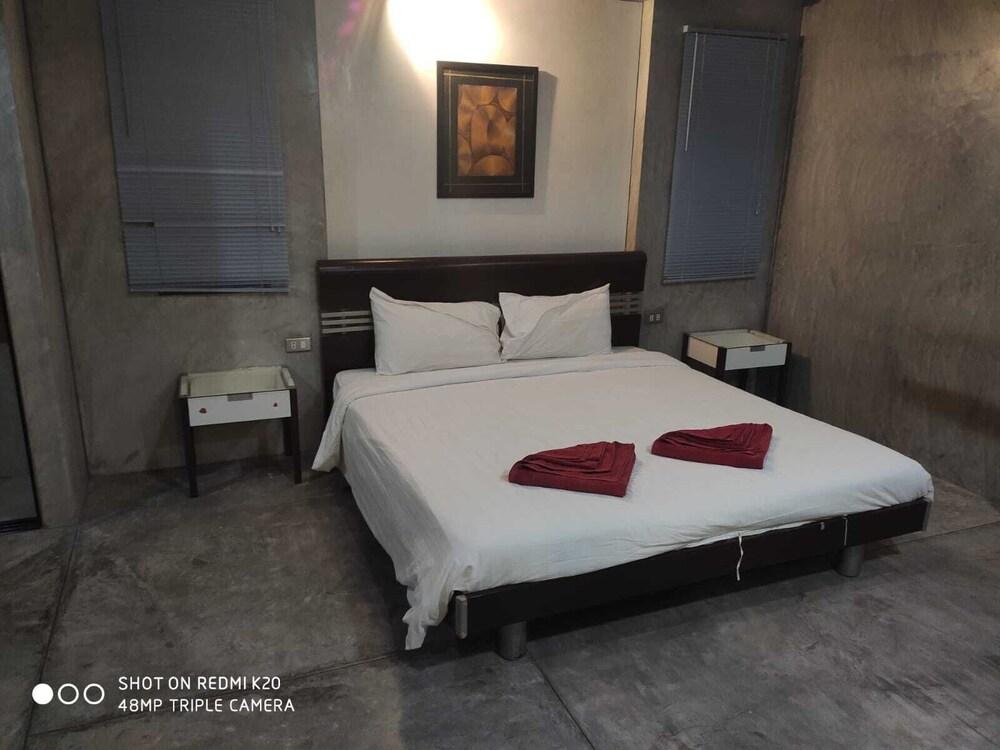 Amarin Hotel Patong Room Type - Apartment, 2 Bedrooms