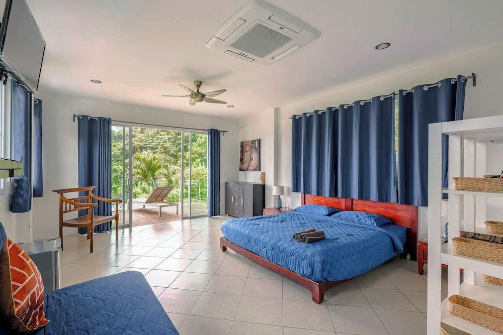 Kamala Heights Room Type - 7 Bedrooms with Private Pool Villa