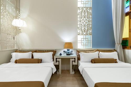 O'nya Phuket Hotel Room Type - Deluxe Double or Twin Room