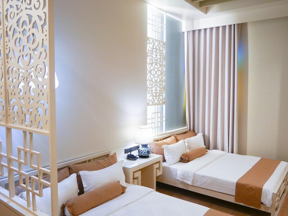 O'nya Phuket Hotel Room Type - Deluxe Room - Two Double Beds