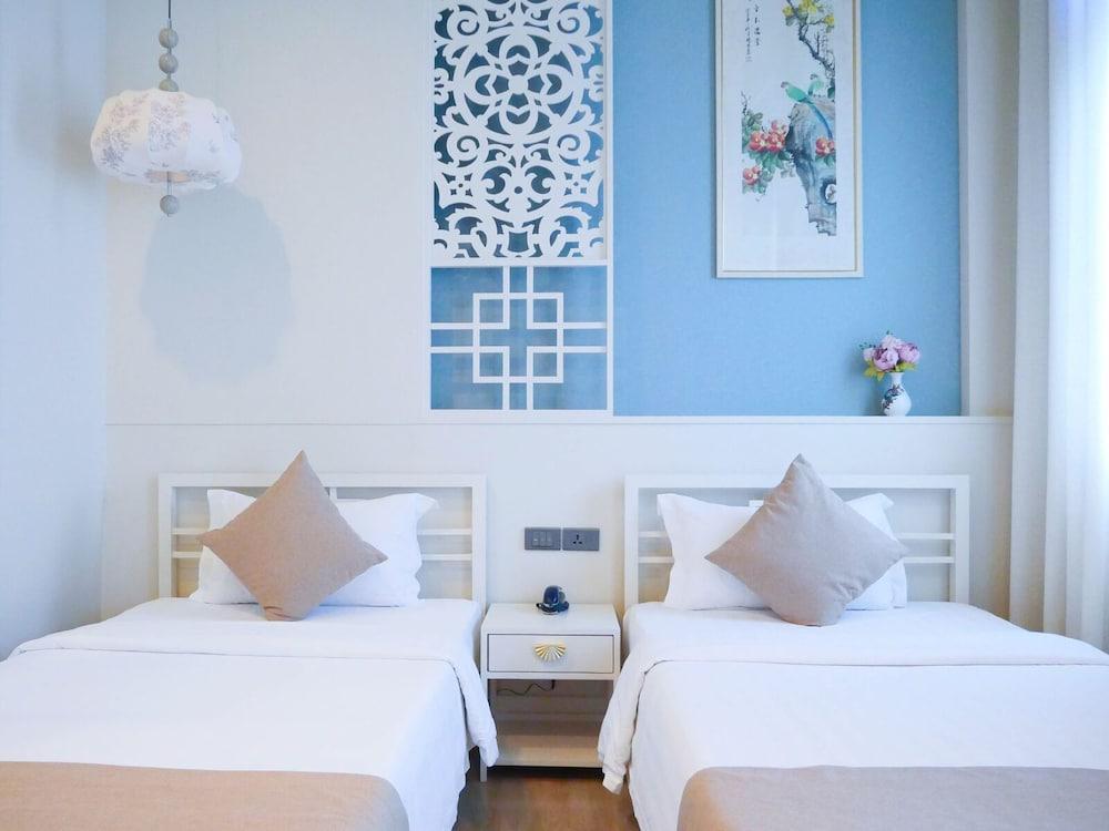 O'nya Phuket Hotel Room Type - Superior Twin Room