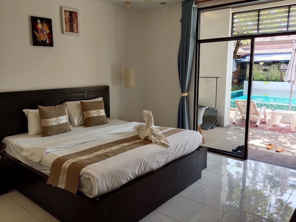 Phuket Monaburi Boutique Hotel Room Type - Deluxe Double Room, Resort View, Poolside