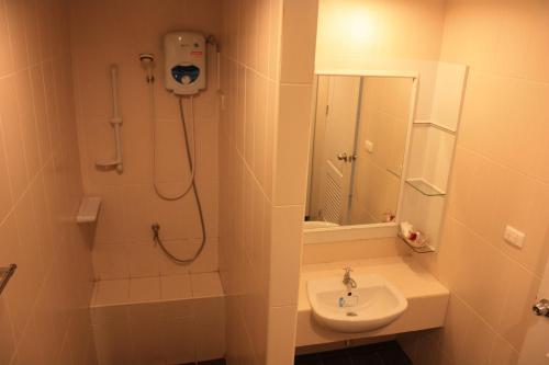 Phuket Racha at Kata Homestay - Tap to explore photos