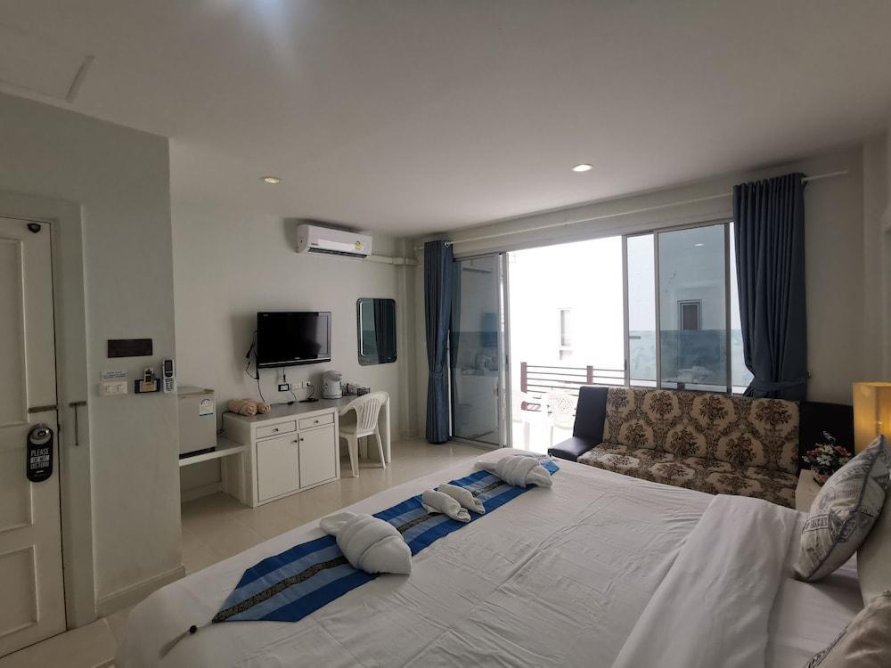 Phuket Racha at Kata Homestay - Tap to explore photos
