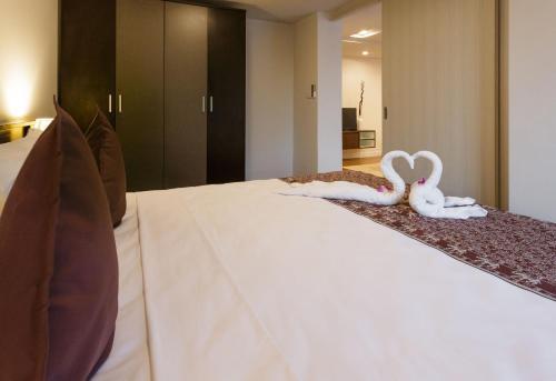The Aristo by Holy Cow, 2-BR loft, 90 m2, pool view
