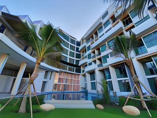 Atom Phuket Hotel - Tap to explore photos