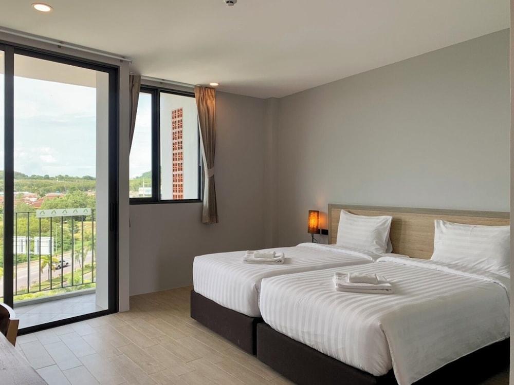 Atom Phuket Hotel Room Type - Superior Twin Room