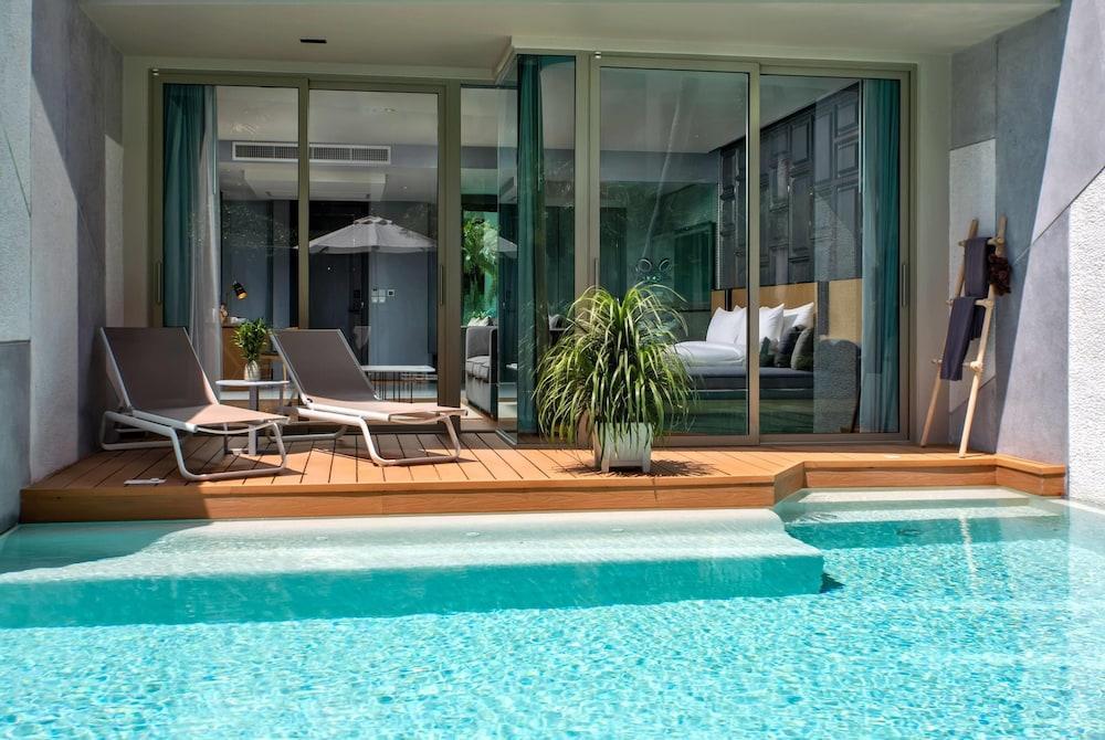 Wyndham Grand Nai Harn Beach Phuket Room Type - 1 King Bed, Studio Suite Pool Access, Non Smoking