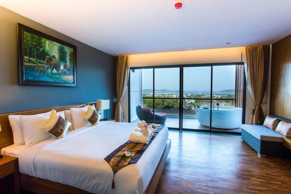 Chalong Chalet Resort & Longstay Room Type - Executive Deluxe Suite (Balcony Jacuzzi)