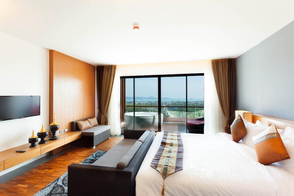 Chalong Chalet Resort & Longstay Room Type - Junior Suite (Balcony Jacuzzi)