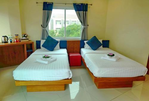Calypso Patong Hotel - Tap to explore photos
