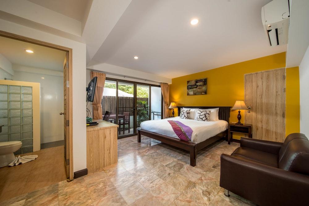 Kamala Beachfront Apartment Room Type - Studio