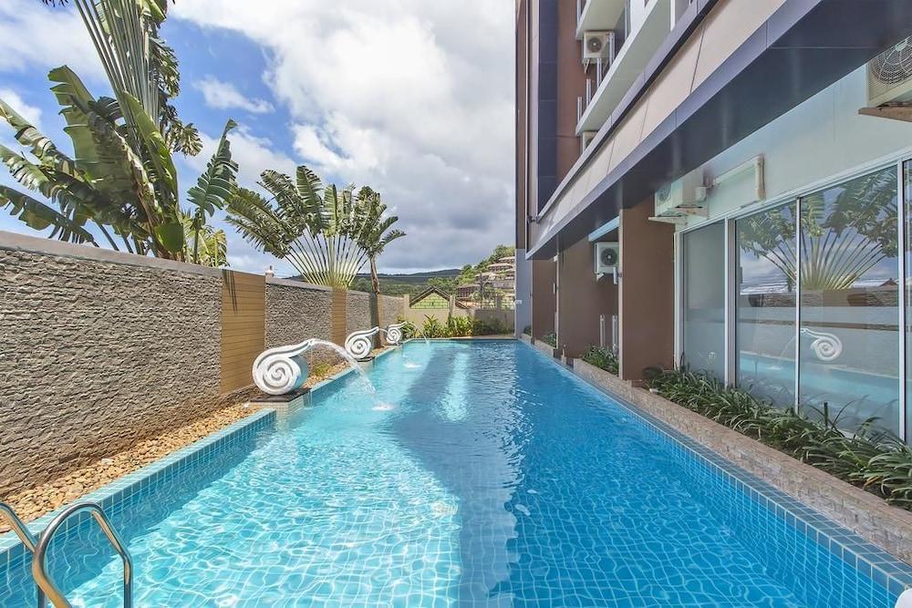 Chic Condo Karon by RESAVA