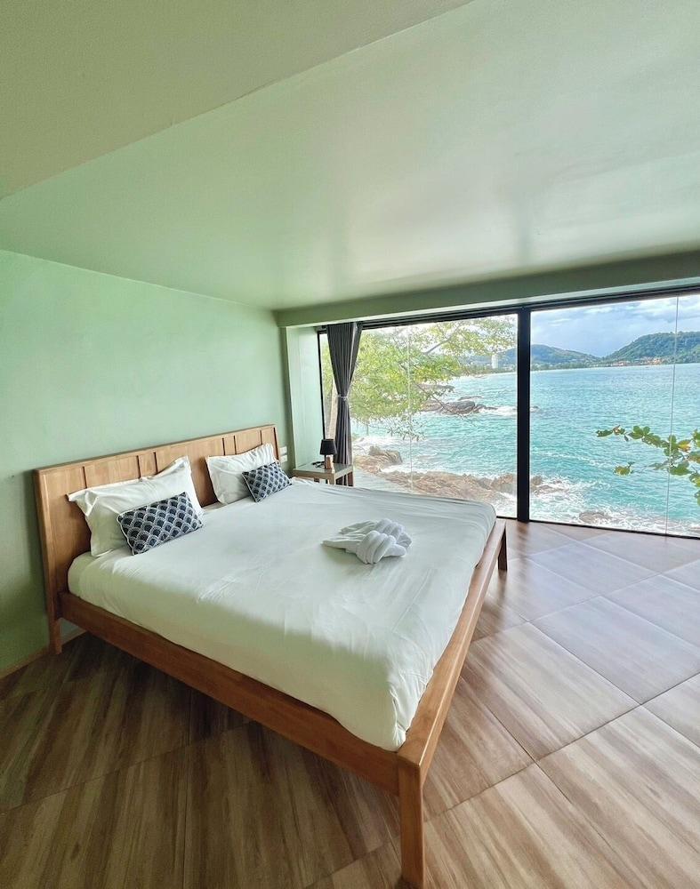 Patong Sunset Villa Phuket Room Type - Deluxe Suite