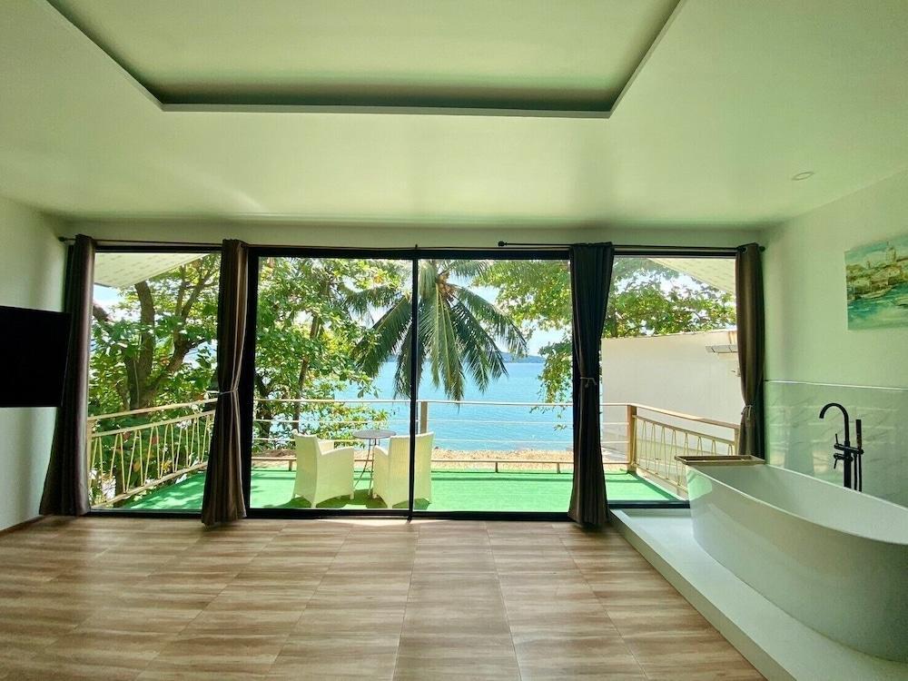 Patong Sunset Villa Phuket Room Type - Honeymoon Suite