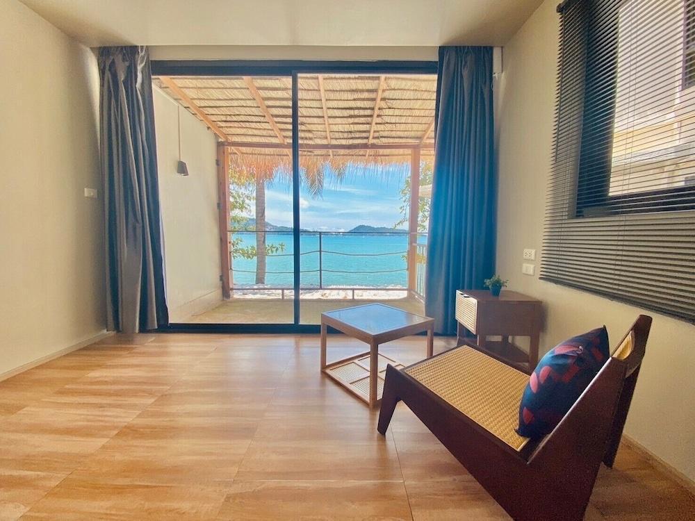 Patong Sunset Villa Phuket Room Type - Junior Suite